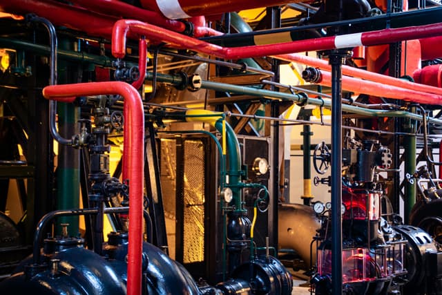 Drepturile consumatorilor de energie și gaze: noi reglementări ANRE în 2025
