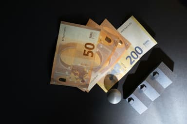 Când trebuie să plătești impozit pe dobânzi bancare