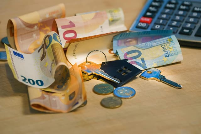 Impozitul pe proprietate din 2025: cum se va calcula noua taxă pe locuințe