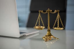 Litigiu electoral: Curtea de Apel Ploiești anulează decizia CCR privind alegerile prezidențiale