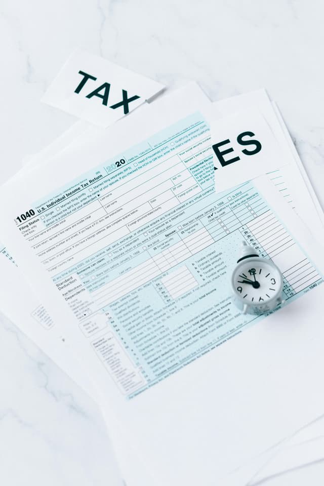 Impozit pe pensii și venituri din pensii extra stat: ce trebuie să știi