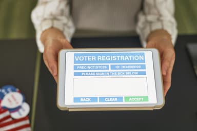 Semnătura electronică calificată: cum o obții și unde o poți folosi