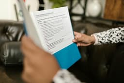 Ești victima unei fraude bancare? Ghid legal pas cu pas