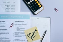 Plan financiar anual 2025: checklist cu termene fiscale esențiale